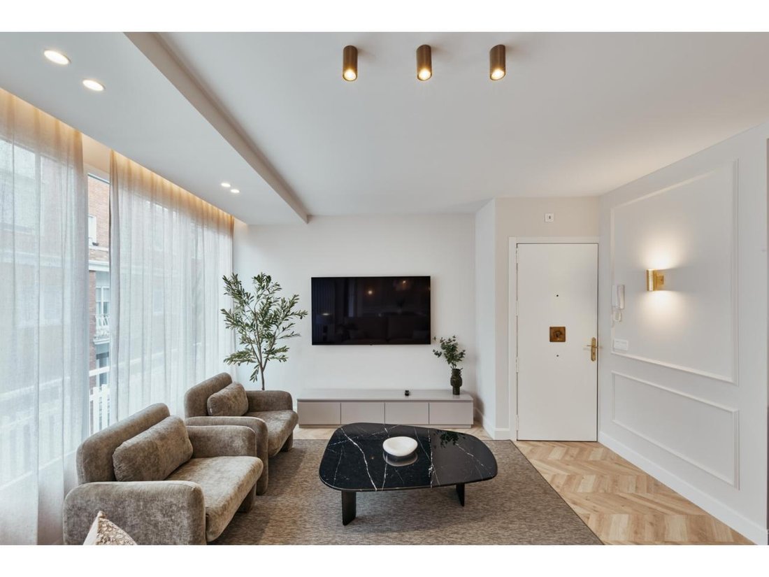 Apartment in Barrio Salamanca, Madrid, Spain 4 - 18358296