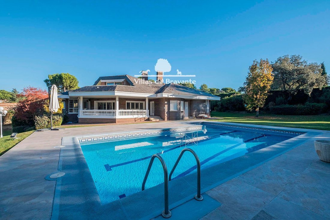 Chalet a Pozuelo de Alarcón, Madrid, Spagna 1 - 18357131