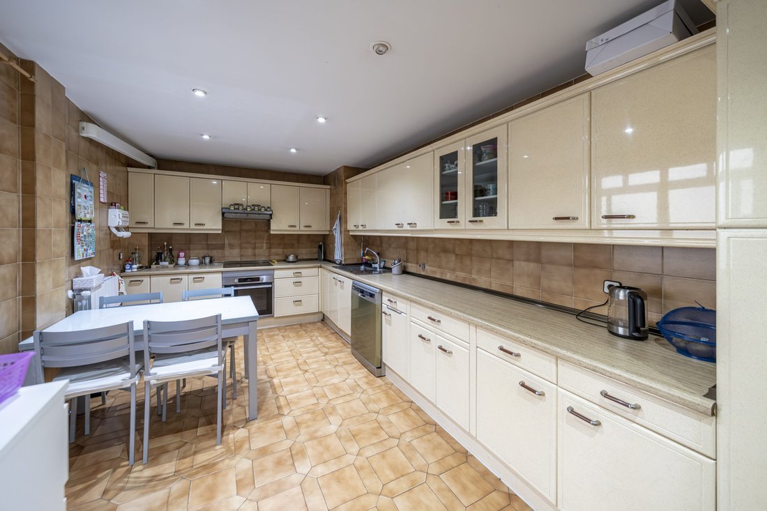 Apartment in Retiro, Madrid, Spain 5 - 18359487