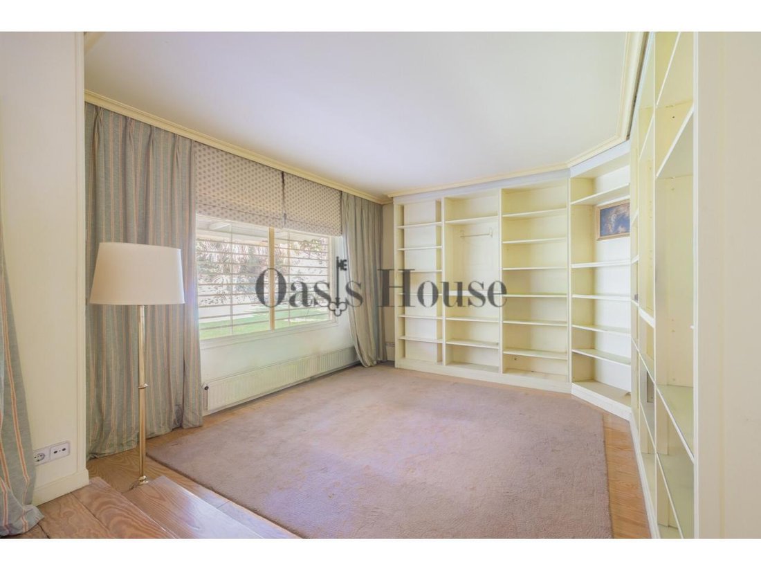 Chalet in Fuencarral-El Pardo, Madrid, Spain 3 - 18357142