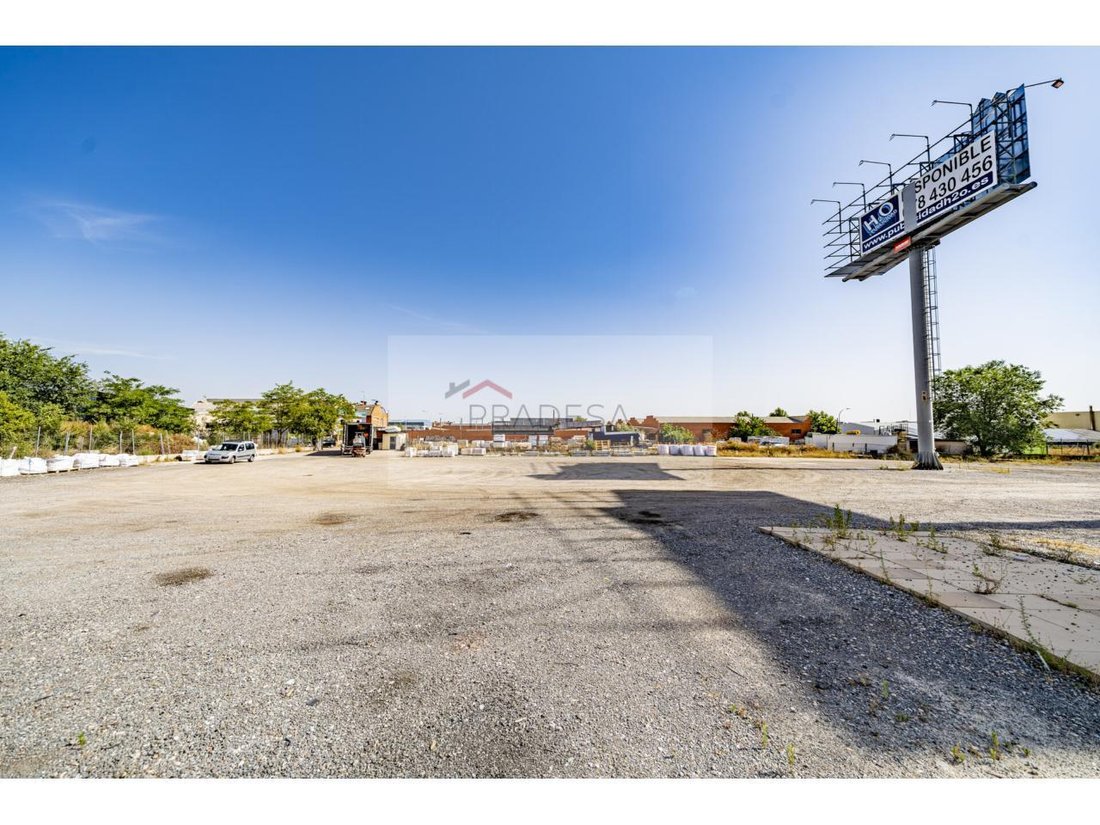 Land in Barajas, Madrid, Spain 2 - 18357096