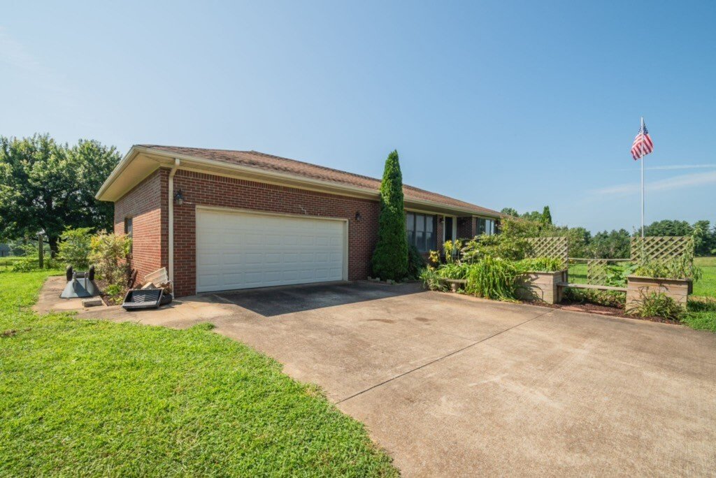 House in Minor Hill, Tennessee, United States 5 - 18356852