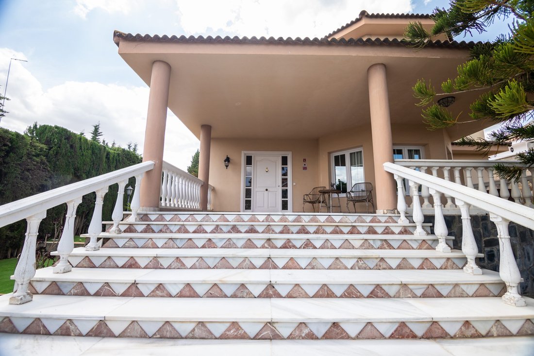 Chalet in Montequinto, Dos Hermanas, Spain 2 - 18357961