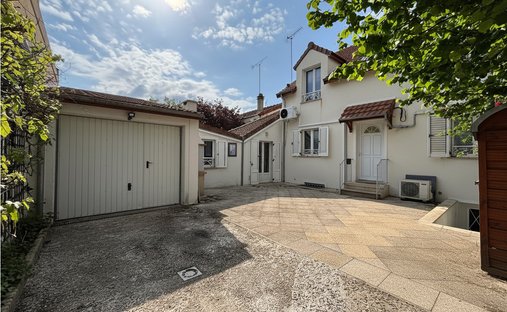 House in L'Union, Sartrouville, France 1