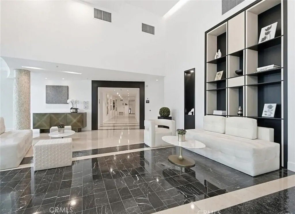 Condo in Irvine, California, United States 4 - 18357042
