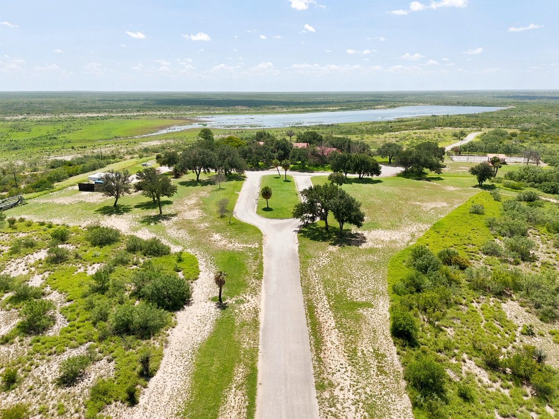 Farm Ranch in Eagle Pass, Texas, United States 1 - 18359622