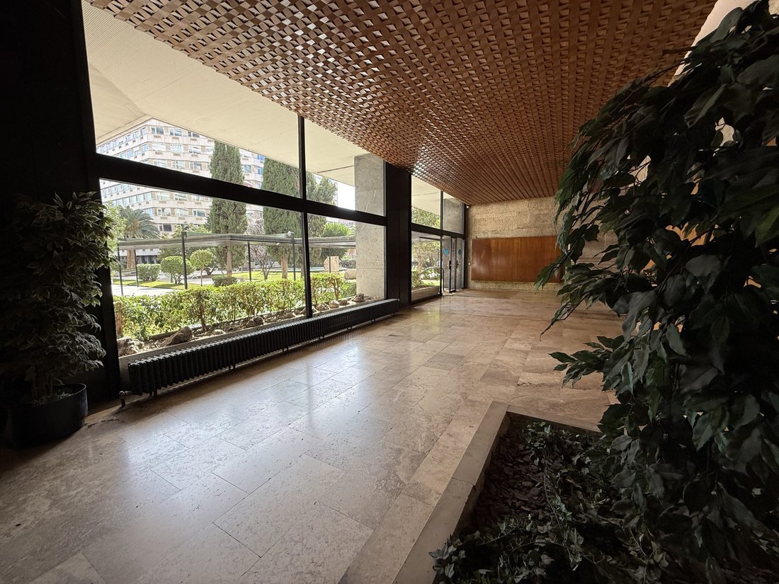 Penthouse in Chamberi, Madrid, Spain 3 - 18359385