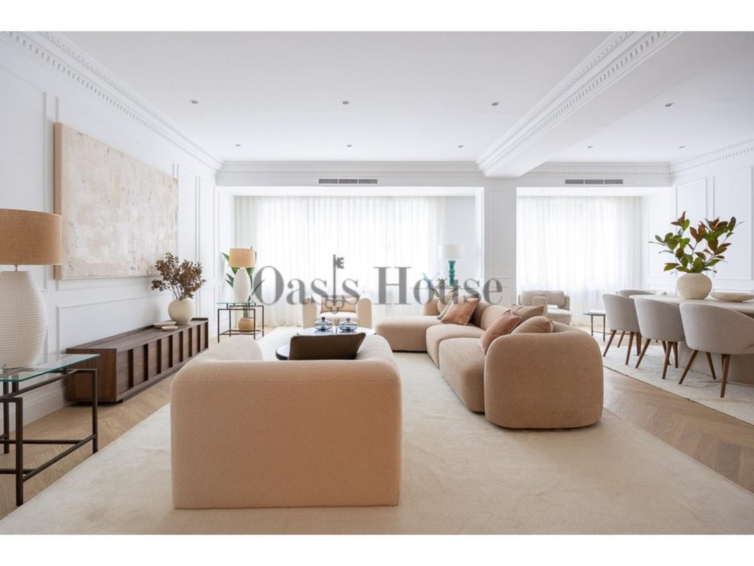 Apartment in Chamberi, Madrid, Spain 1 - 18358672