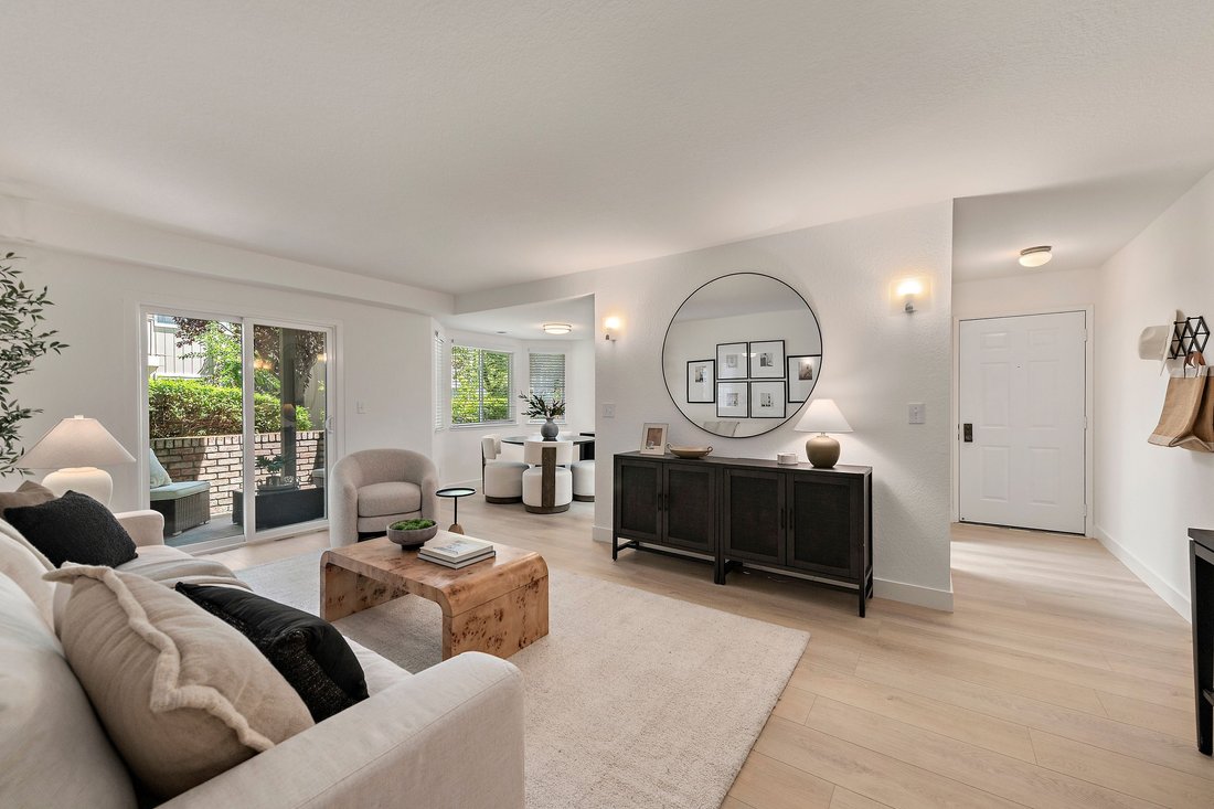 Condo in San Jose, California, United States 3 - 18359099
