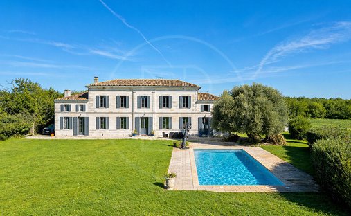 Villa in Libourne, Nouvelle-Aquitaine, France 1