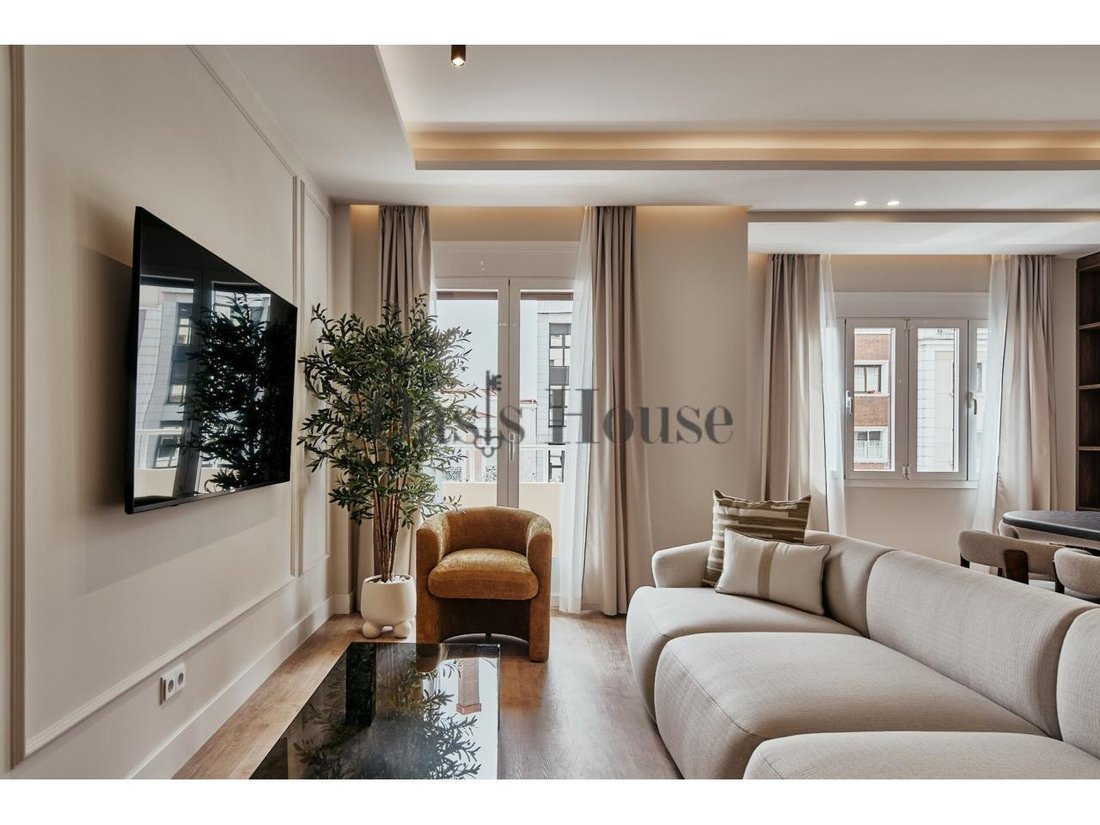 Apartment in Barrio Salamanca, Madrid, Spain 3 - 18358187