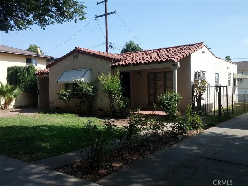 Alhambra, California, United States 1 - 18356956