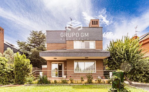 Maison à Pozuelo de Alarcón, Communauté de Madrid, Espagne 1