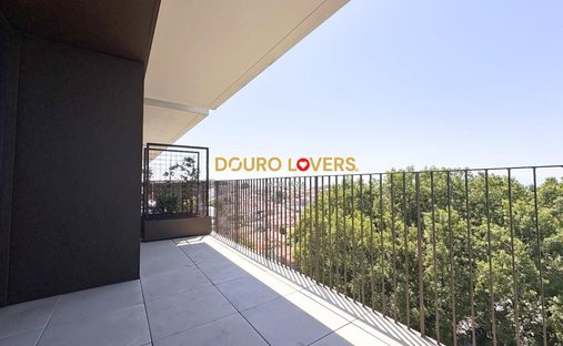 Apartment in Santa Marinha e Sao Pedro da Afurada, Porto District, Portugal 1
