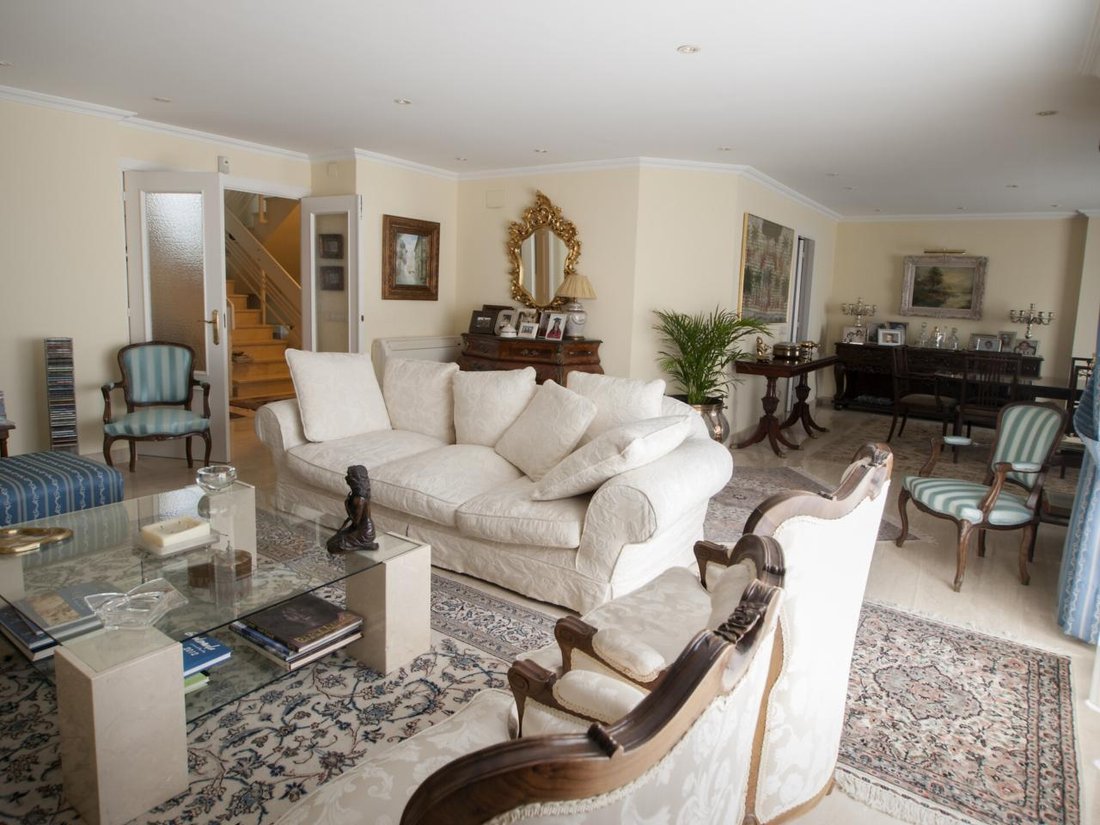 Chalet in Las Rozas de Madrid, Comunidad de Madrid, Spain 3 - 18357212
