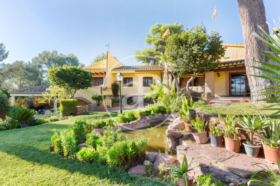 Villa in Naquera / Naquera, Valencian Community, Spain 1 - 18357025