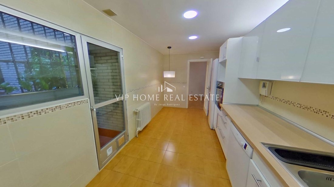 Apartment in Barrio Salamanca, Madrid, Spain 2 - 18358086