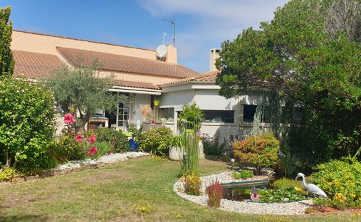 House in Olonne-sur-Mer, Les Sables-d'Olonne, France 1