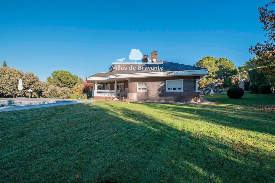 Chalet a Pozuelo de Alarcón, Madrid, Spagna 2 - 18357131