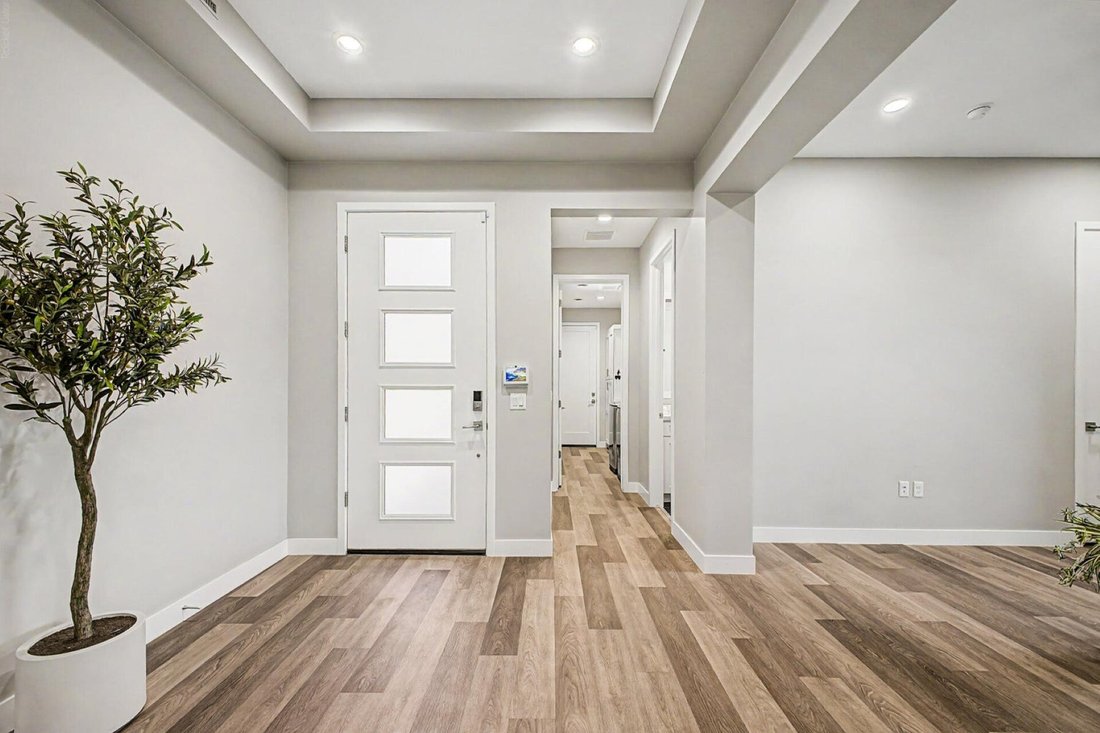 Scottsdale, Arizona, United States 5 - 18359596