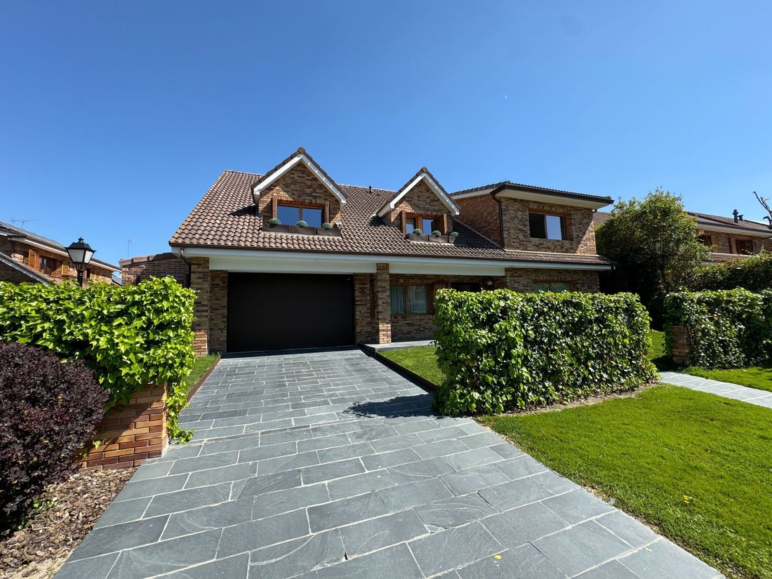 House in La Moraleja, Alcobendas, Comunidad de Madrid 1 - 18358050