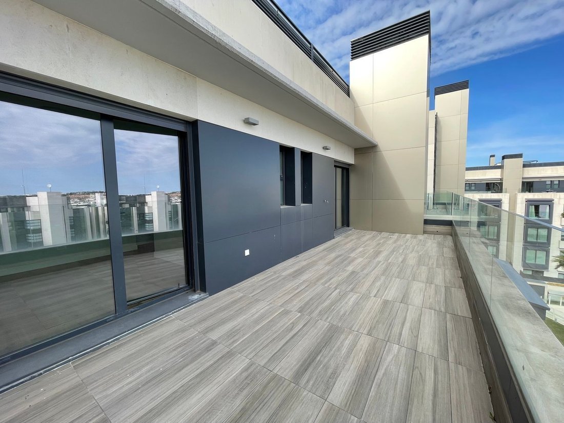 Apartment in La Moraleja, Alcobendas, Comunidad de Madrid 2 - 18358243