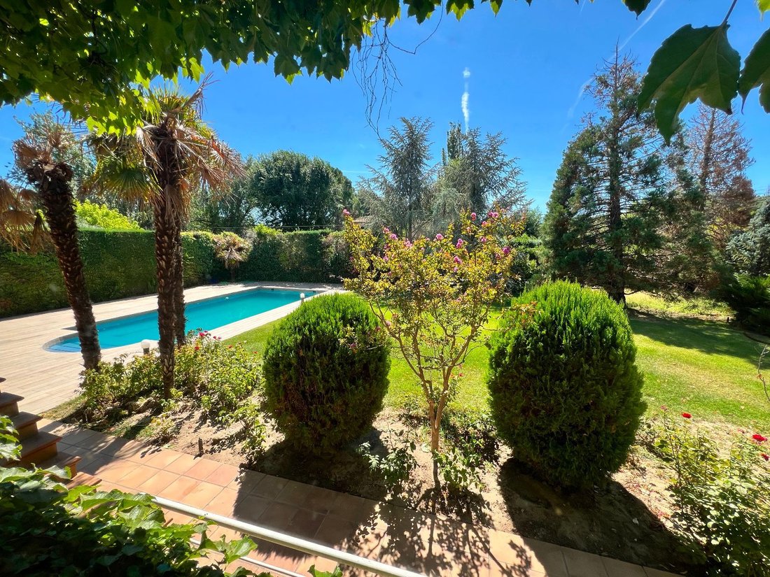 Chalet in Villanueva de la Canada, Comunidad de Madrid, Spain 2 - 18357436
