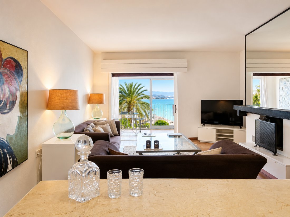 Apartment in Puerto Banus, Marbella, Spain 2 - 18357038