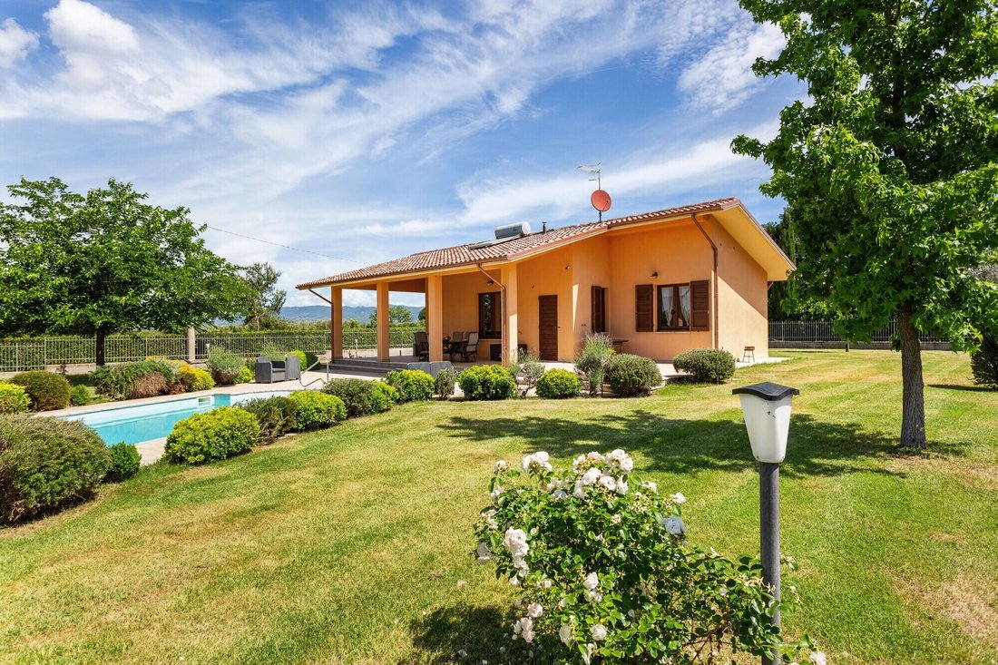 Villa in Pitigliano, Tuscany, Italy 4 - 18358775