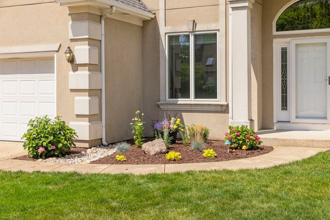 House in Aurora, Illinois, United States 3 - 18169944