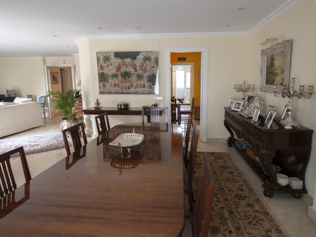 Chalet in Las Rozas de Madrid, Comunidad de Madrid, Spain 2 - 18357212