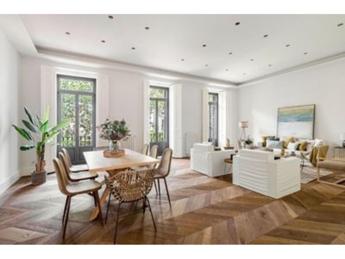 Apartment in Chamberi, Madrid, Spain 1 - 18358064