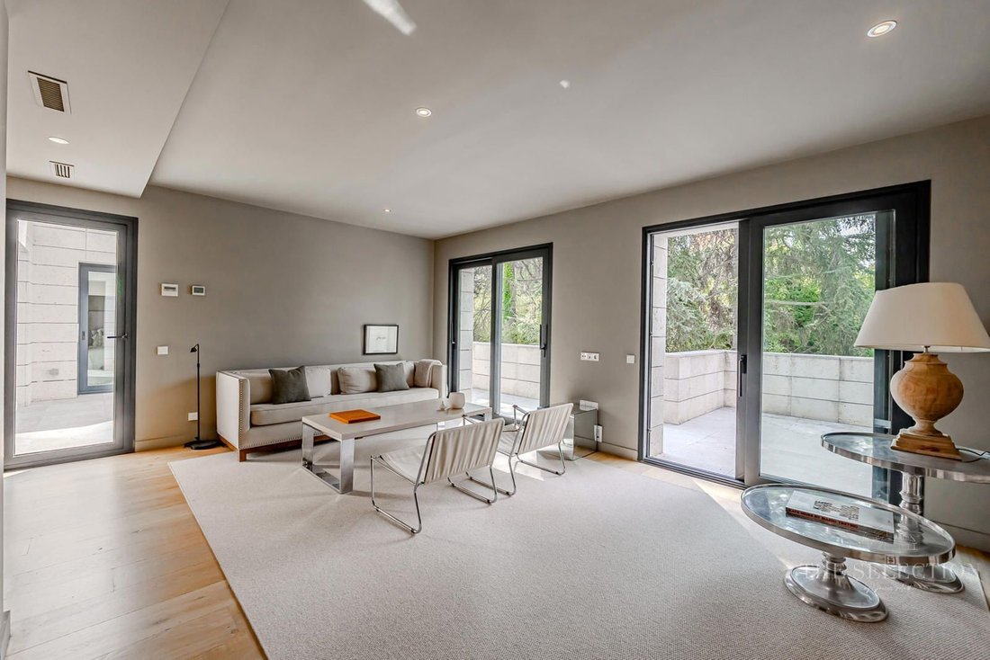 Chalet in Moncloa-Aravaca, Madrid, Spain 5 - 18357089