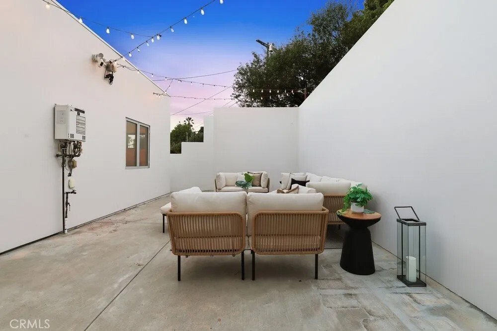 Condo in Los Angeles, California, United States 5 - 18356997