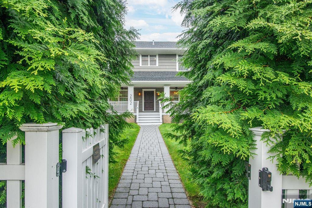 House in Montclair, New Jersey, United States 3 - 18357987