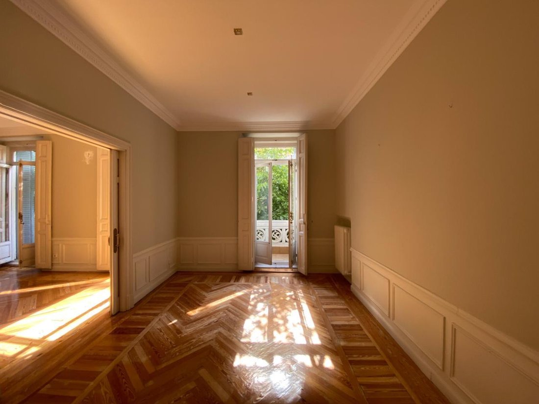 Apartment in Barrio Salamanca, Madrid, Spain 3 - 18358333