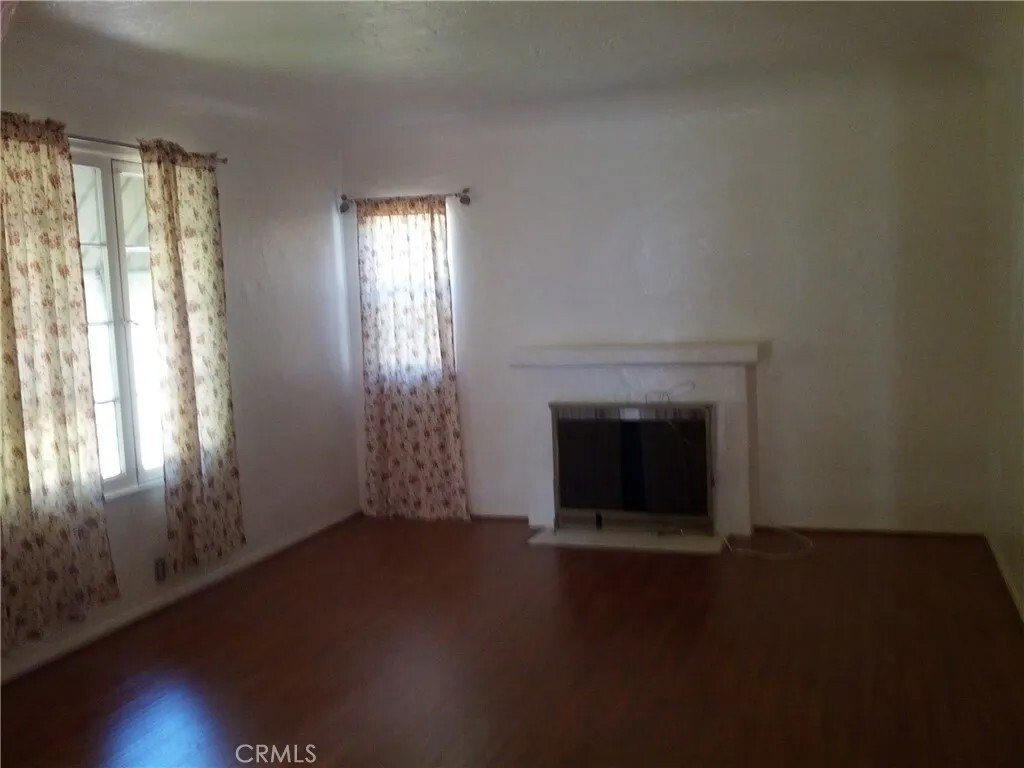 Alhambra, California, United States 2 - 18356956