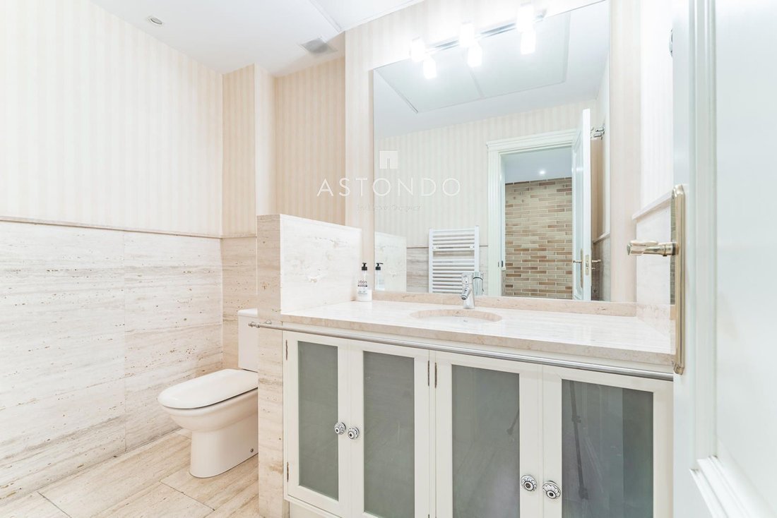 Chalet in Hortaleza, Madrid, Spain 5 - 18357411