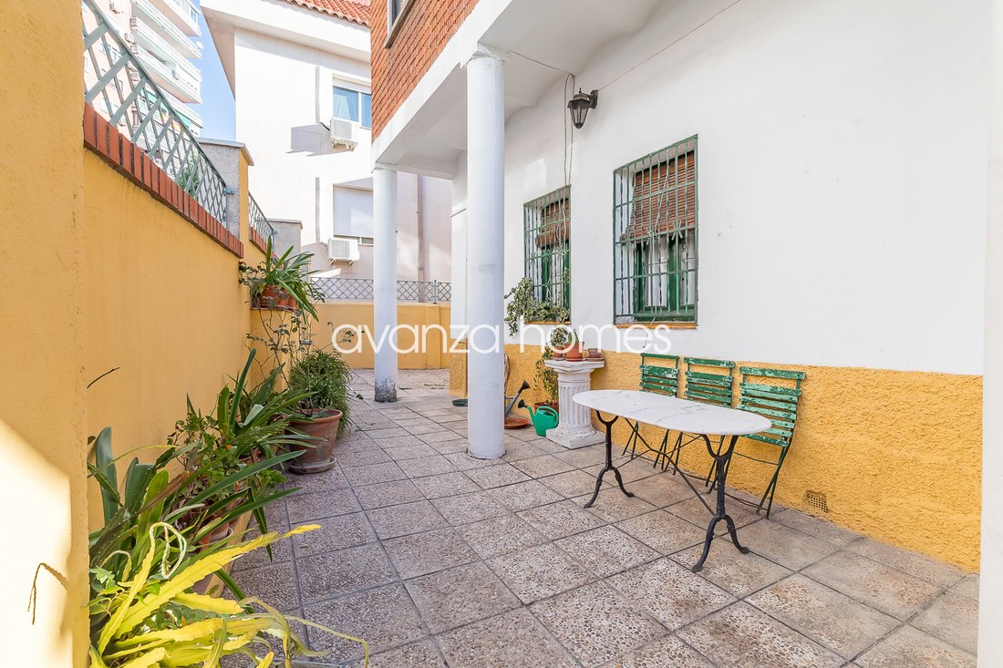 Chalet in Retiro, Madrid, Spain 1 - 18357206