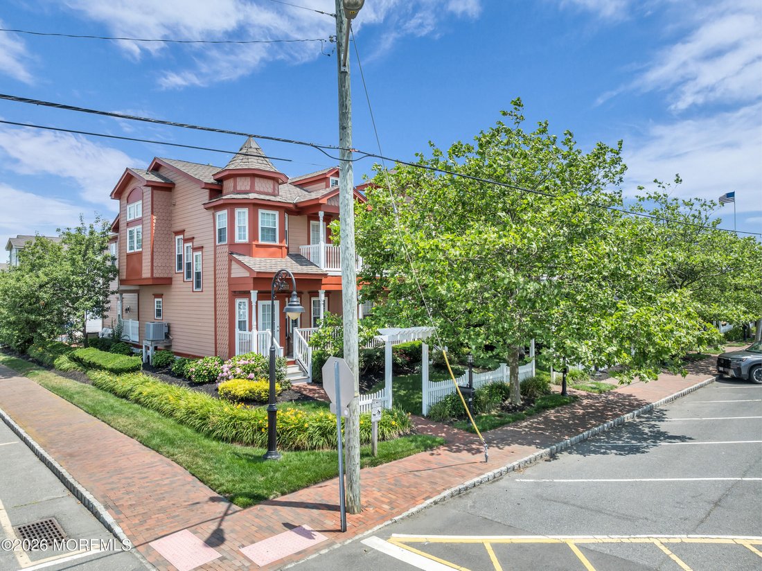 Condo in Ship Bottom, New Jersey, United States 3 - 18357975