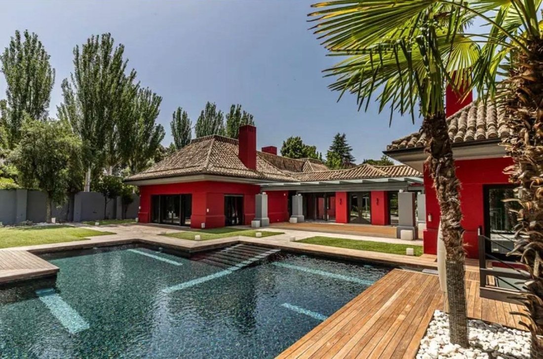 Villa in La Moraleja, Alcobendas, Comunidad de Madrid 5 - 18358203