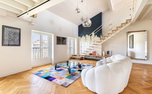 Apartment in Hôtel de Ville-Quinconce-Saint Seurin-Fondaudège, Bordeaux, France 1