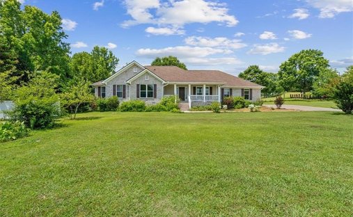 House in Calhoun, Georgia, United States 1