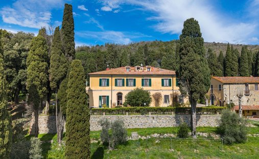 Villa in Sassetta, Tuscany, Italy 1