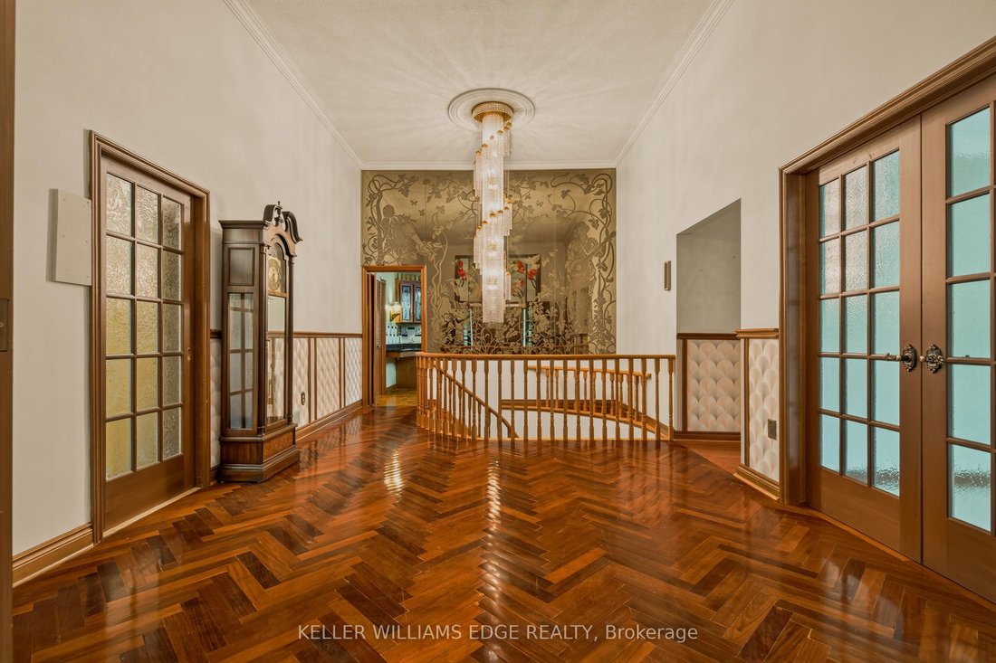 House in Toronto, Ontario, Canada 4 - 18358062