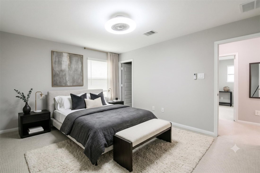 House in Conroe, Texas, United States 5 - 18357663