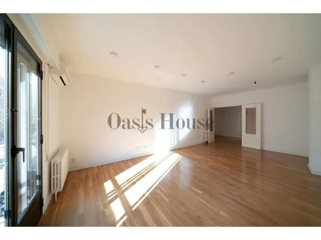 Apartment in Retiro, Madrid, Spain 5 - 18359344