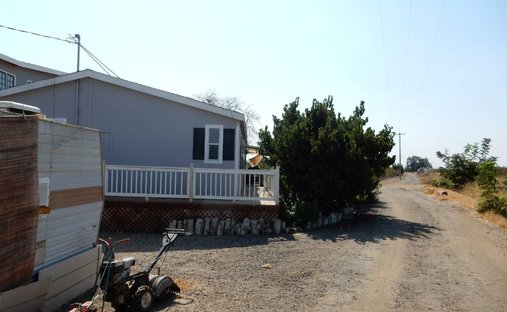 House in Gustine, California, United States 1
