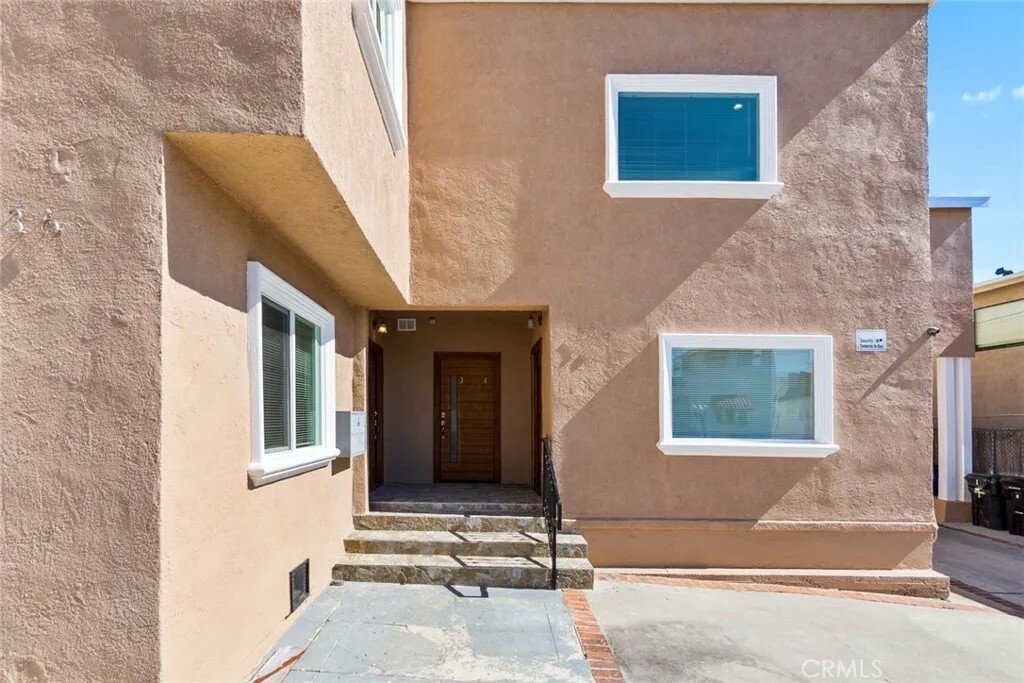 Los Angeles, California, United States 2 - 18356950