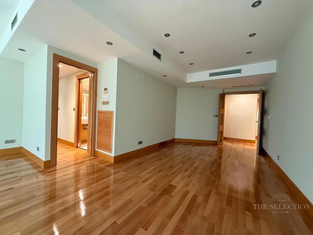 Apartment in Barrio Salamanca, Madrid, Spain 2 - 18359273
